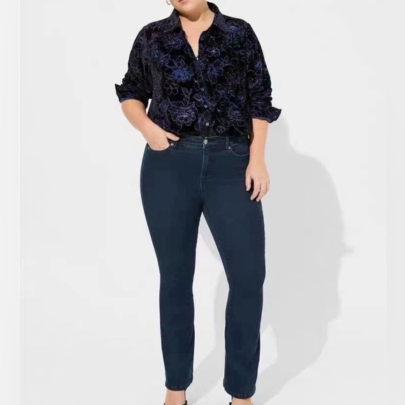 TORRID Madison Velvet Burnout Tunic Blouse in Purple and Black Size 6XL - Picture 4 of 9